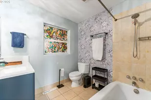 1040 NE 104th Ave, Portland, OR 97220 - Photo 15