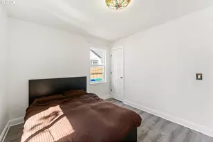 1040 NE 104th Ave, Portland, OR 97220 - Photo 17