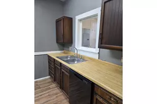 212 SE Mosher Ave, Roseburg, OR 97470 - Photo 13