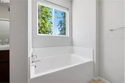 2748 NW William Dr, McMinnville, OR 97128 - Photo 17