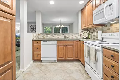 14243 SW Barrows Rd, Beaverton, OR 97007 - Photo 5