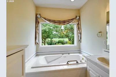 2386 Miller Farm Rd, Woodburn, OR 97071 - Photo 19