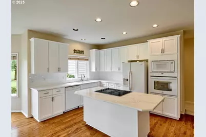 2386 Miller Farm Rd, Woodburn, OR 97071 - Photo 9