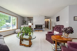 1360 Tamarisk Dr, West Linn, OR 97068 - Photo 5