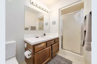 1360 Tamarisk Dr, West Linn, OR 97068 - Photo 21