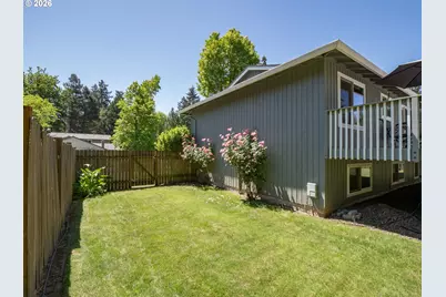 1360 Tamarisk Dr, West Linn, OR 97068 - Photo 31
