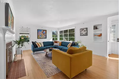 6825 SW 8th Ave, Portland, OR 97219 - Photo 7