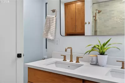 6825 SW 8th Ave, Portland, OR 97219 - Photo 27