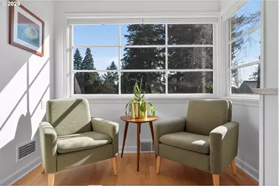 6825 SW 8th Ave, Portland, OR 97219 - Photo 17