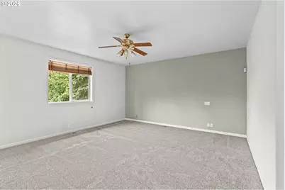 610 Holly Ave, Cottage Grove, OR 97424 - Photo 9