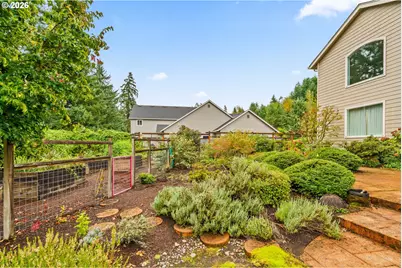 610 Holly Ave, Cottage Grove, OR 97424 - Photo 21
