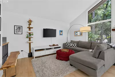 9925 SW Quail Post Rd, Portland, OR 97219 - Photo 9