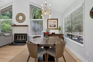 9925 SW Quail Post Rd, Portland, OR 97219 - Photo 15