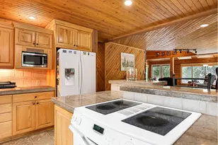 24940 E Tillicum St, Mount Hood Village, OR 97067 - Photo 11