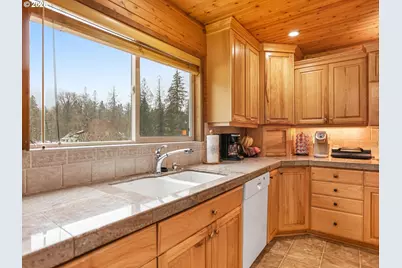 24940 E Tillicum St, Mount Hood Village, OR 97067 - Photo 15