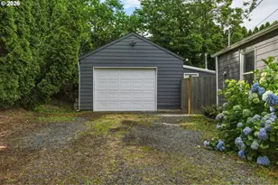 3360 SE Rockwood St, Milwaukie, OR 97222 - Photo 3