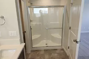 2941 Olympic St, Woodburn, OR 97071 - Photo 17