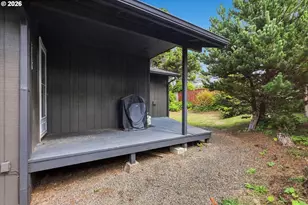 5850 Hacienda Ave, Lincoln City, OR 97367 - Photo 23