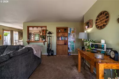 2496 Pacific Ave, North Bend, OR 97459 - Photo 9