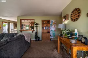 2496 Pacific Ave, North Bend, OR 97459 - Photo 9