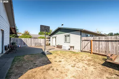 2496 Pacific Ave, North Bend, OR 97459 - Photo 33
