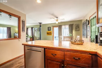 2496 Pacific Ave, North Bend, OR 97459 - Photo 19