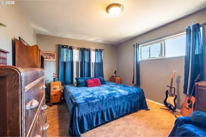 2496 Pacific Ave, North Bend, OR 97459 - Photo 25