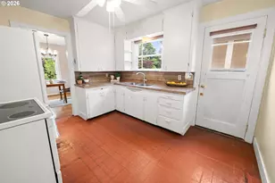 228 Kensington Ave, Astoria, OR 97103 - Photo 13