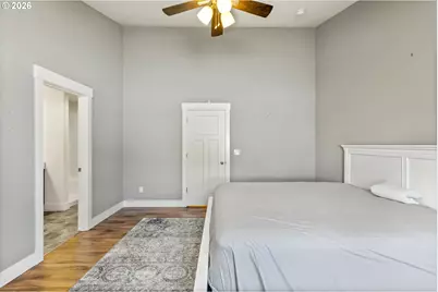 1075 12th Ave, Sweet Home, OR 97386 - Photo 9