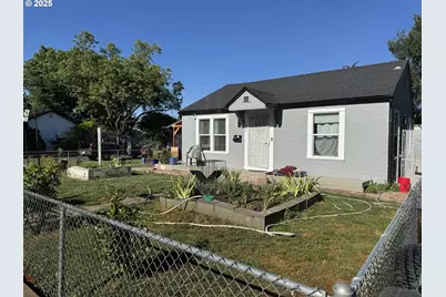 801 Grant Ave, Medford, OR 97501 - Photo 3