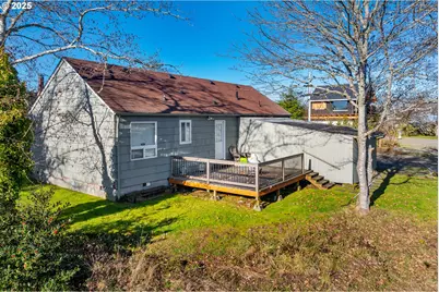 1299 6th Ave, Seaside, OR 97138 - Photo 5