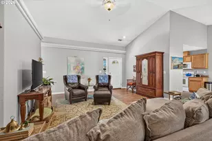 2065 Cheshire Way, Medford, OR 97501 - Photo 5