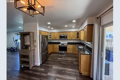 808 Kevin Pl, Brookings, OR 97415 - Photo 11
