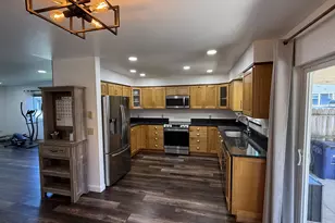808 Kevin Pl, Brookings, OR 97415 - Photo 11
