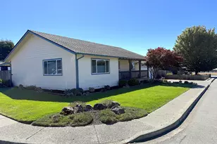 808 Kevin Pl, Brookings, OR 97415 - Photo 3