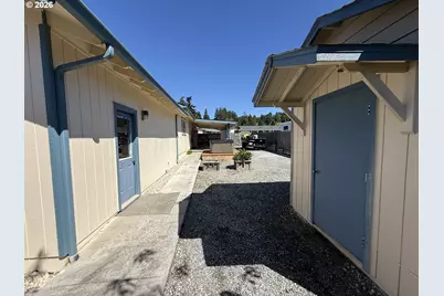 808 Kevin Pl, Brookings, OR 97415 - Photo 37
