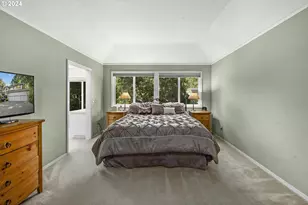 6044 SW Knightsbridge Dr, Portland, OR 97219 - Photo 19