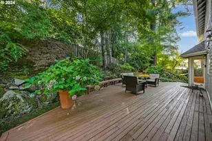 6044 SW Knightsbridge Dr, Portland, OR 97219 - Photo 33