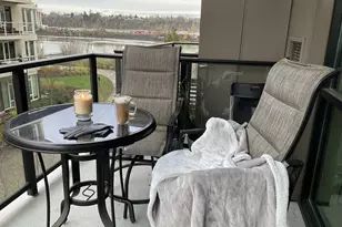 1830 NW Riverscape St, Portland, OR 97209 - Photo 3