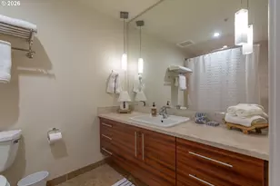 1830 NW Riverscape St, Portland, OR 97209 - Photo 17