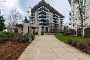 1830 NW Riverscape St, Portland, OR 97209 - Photo 1