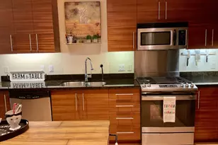 1830 NW Riverscape St, Portland, OR 97209 - Photo 5