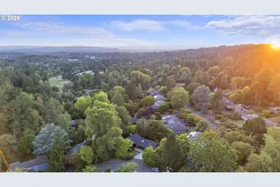 3868 SW Bridlemile Ln, Portland, OR 97221 - Photo 43