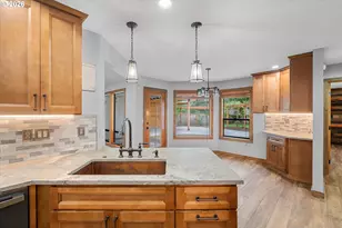 1921 SE Douglas Pl, Gresham, OR 97080 - Photo 15