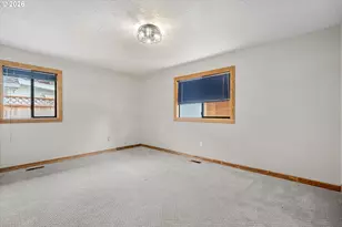 1921 SE Douglas Pl, Gresham, OR 97080 - Photo 31