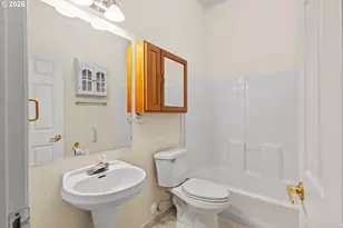 56670 Pleasant Hill Dr, Coquille, OR 97423 - Photo 17