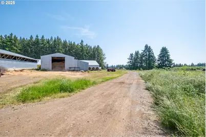 22411 S Schram Rd, Beavercreek, OR 97004 - Photo 9