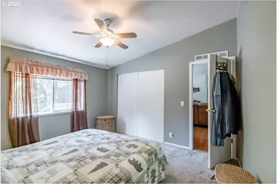43077 N River Dr, Sweet Home, OR 97386 - Photo 15