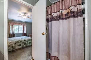 43077 N River Dr, Sweet Home, OR 97386 - Photo 17