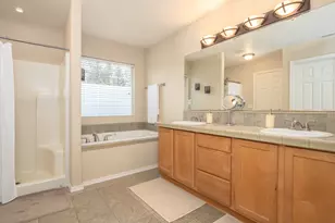 121 N Burl St, Newberg, OR 97132 - Photo 23